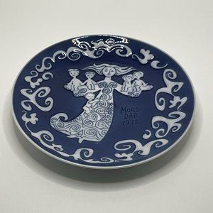 ROYAL COPENHAGEN Vintage Mother’s Day Mors Dag 6" Plate 5 Children Blue White -